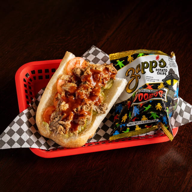 Pulled pork po boy 6in.